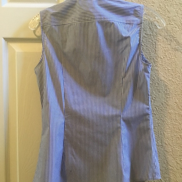 Banana Republic sleeveless cotton blouse - Picture 2 of 2